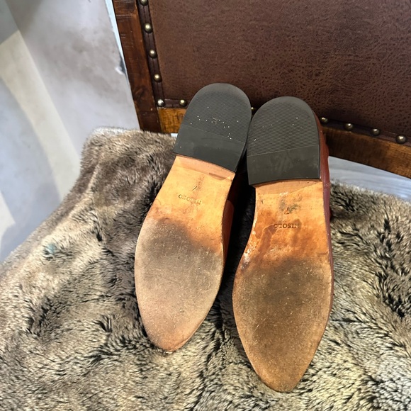 Nisolo Brown Butter Leather Chelsea Ankle Booties/Boot, Size 7 - Picture 4 of 10